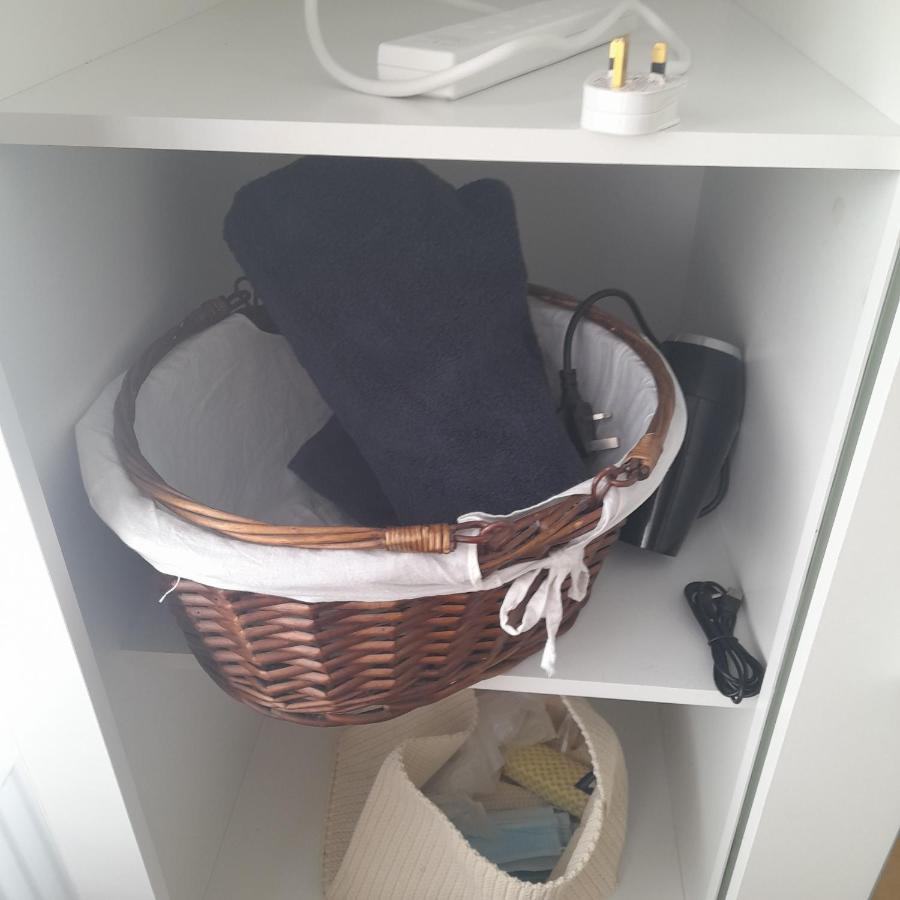 Self-Contained Flat On The 2Nd Floor You Will Share With One Other Guest, In A Family House 2 Minutes Walk From Tufnell Park Station 2Nd Floor With Stairs Лондон Екстериор снимка